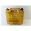Image 3 : 5 Gallon Diesel Gas Can