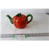 Image 1 : Vintage Tomato Tea Pot
