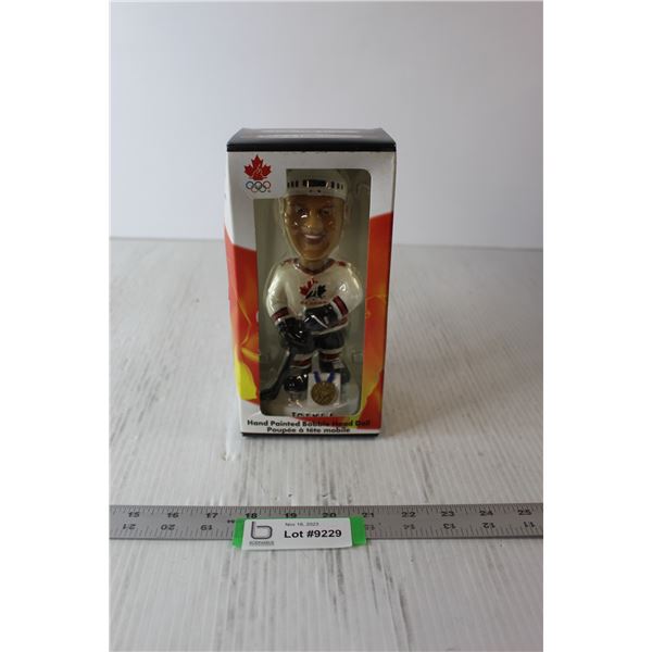 Canadian Olympic Association/NHLPA/CHA Collectible Series Hand Painted Bobble Head Doll - Iginla