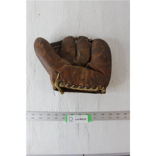 Vintage Wilson Ball Glove