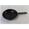 Image 2 : Cast Iron - 8" Frying Pan