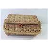 Image 5 : Vintage Sewing Basket