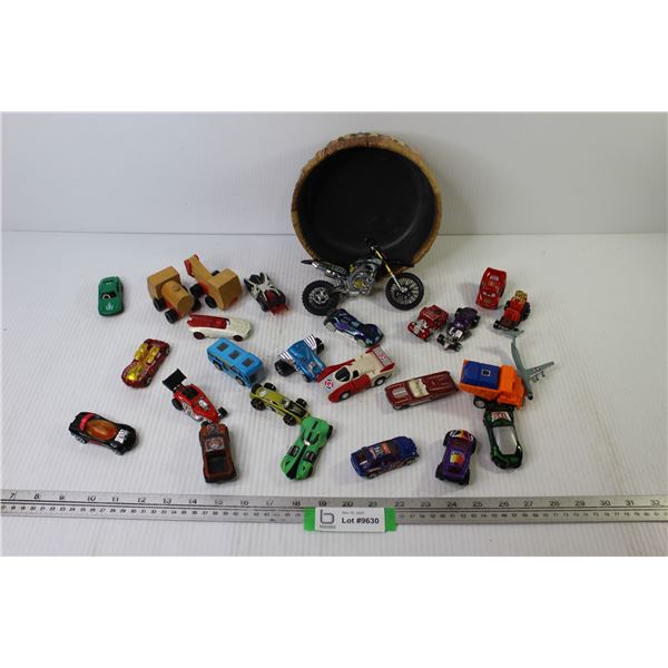 Basket Bowl w/Diecast Vehicles - Malaysia - Hot Wheels