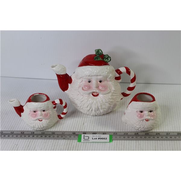 Santa Tea Pot w/Creamer & Sugar Bowl