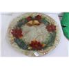 Image 2 : Pfaltzgraff Cardinal Wreath Round Glass Platter - 14 1/2", Glittery Green Bow Decoration