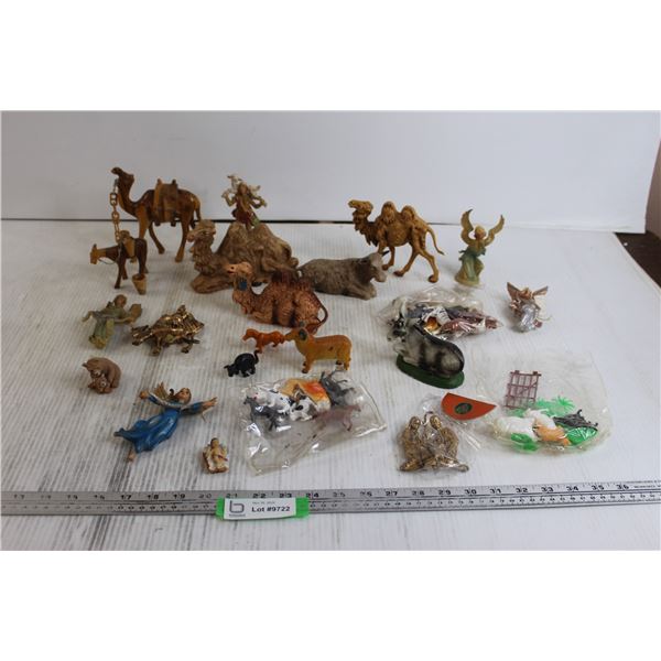 (10+) Nativity Scene Pieces