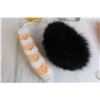 Image 2 : Fur Collar, (2) Loofahs, (2) Mirrors