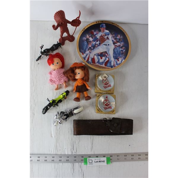 MLB Nolan Ryan Collector Plate, (2) Collectible Happy Clown Story Book Knobs - Sealed, Plastic Toy I