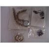 Image 2 : (12) Assorted Pieces of Costume Jewelry