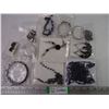 Image 1 : (12) Assorted Pieces of Costume Jewelry