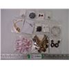 Image 1 : (12) Assorted Pieces of Costume Jewelry