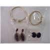 Image 3 : (12) Assorted Pieces of Costume Jewelry