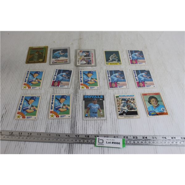 (15) Assorted Vintage George Brett Baseball Cards