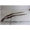 Image 1 : 26.5" Final Fantasy XIII Cosplay Decorative Sword Set