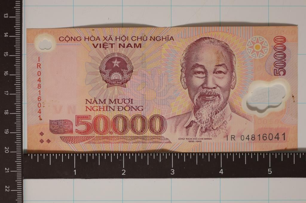 2016 VIETNAM 50,000 DONG COLORIZED POLYMER BILL