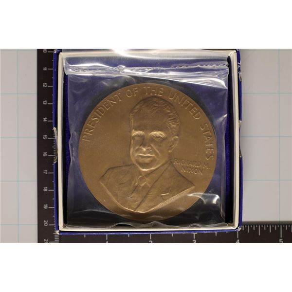 3 1/2'' BRONZE MEDAL RICHARD NIXON  WITH STAND AND