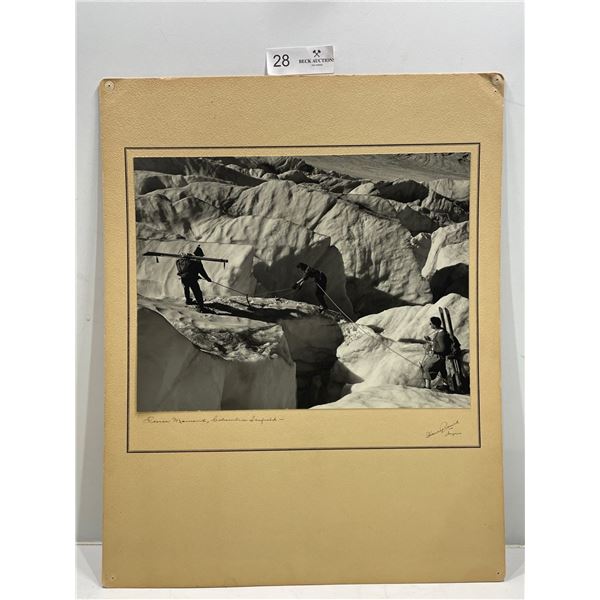 Harry Rowed O'Neill- Jasper, Print 20L x 15W