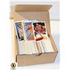 Image 1 : BOX OF 300 HOCKEY/BASKETBALL CARDS