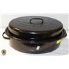 Image 1 : ENAMELLED LARGE ROASTING PAN WITH LID