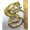 Image 1 : 16)  GOLD TONE DRAGON BROOCH.