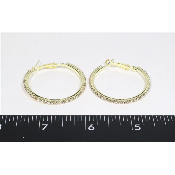 NEW GOLD TONE RHINESTONE HOOP EARRINGS