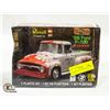 ESTATE COLLECTIBLE REVELL KIT #85-4914 -