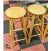 Image 1 : PAIR OF WOODEN BAR STOOLS 29 INCHES TALL