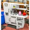 CHILDRENS WHITE KITCHEN PLAY SET W/ TOTE OF