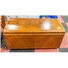 Image 2 : MCM CEDAR CHEST