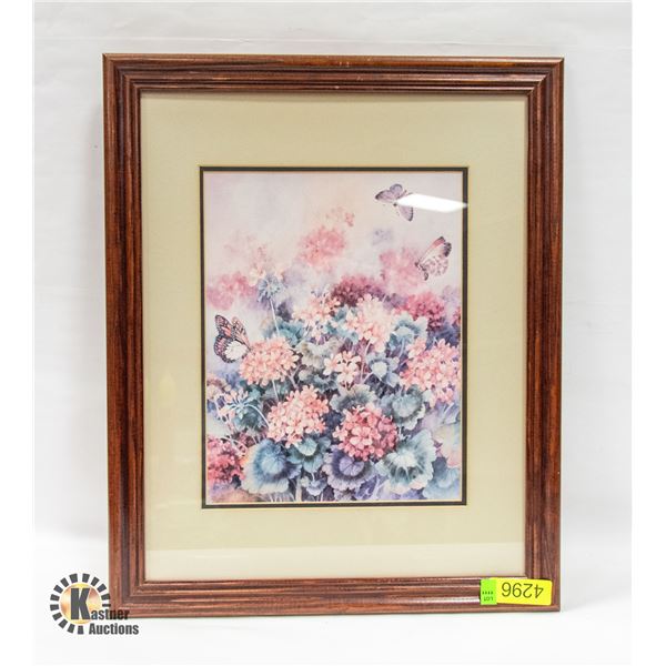 WOOD FRAMED FLORAL PICTURE