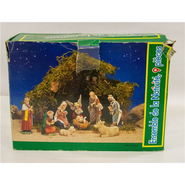 9 PIECE NATIVITY SET