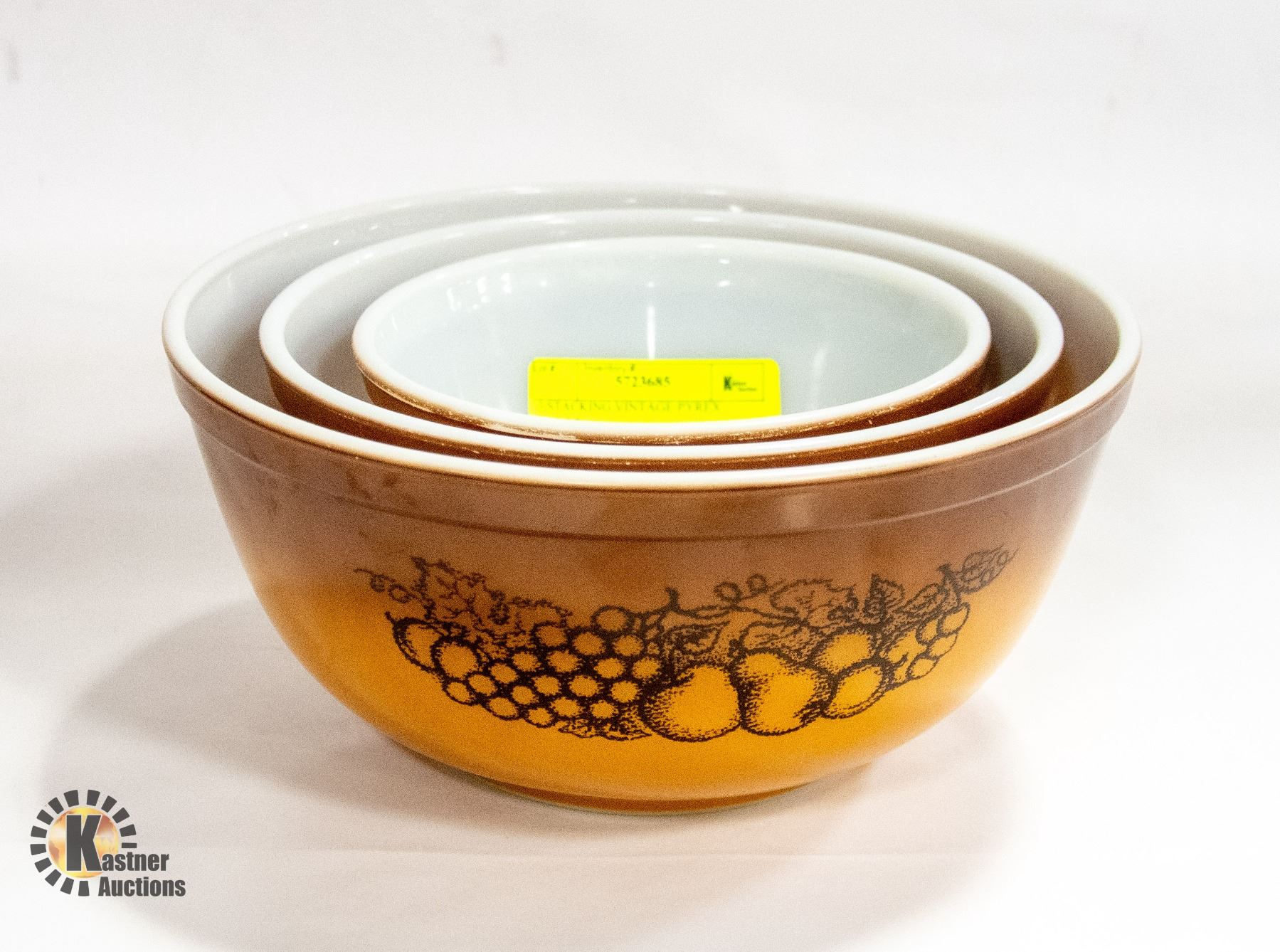 3 STACKING VINTAGE PYREX BOWLS