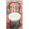 Image 2 : RETRO WHITE & RED DROP LEAF TABLE W 3/ CHAIRS