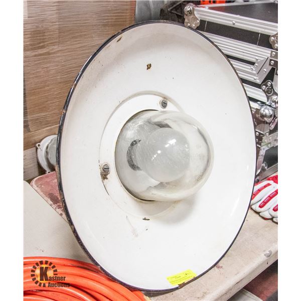 VINTAGE EXPLOSION PROOF PORCELAIN WAREHOUSE LIGHT
