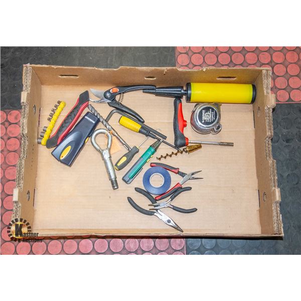 BOX OF ASSORTED TOOLS
