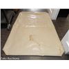 Image 4 : BEIGE TARP HEAD LINER AND RECEIVER AND BALL HITCH