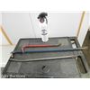 Image 1 : LOT OF PRY BARS FIRE EXTINGUISHER