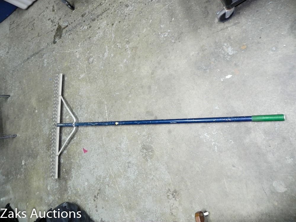 ALUMINUM CONSTRUCTION RAKE