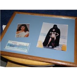 Carrie Fisher Signe Cancelled Check