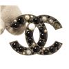 Image 3 : Chanel CC Brooch Black & White Faux Pearl Gunmetal