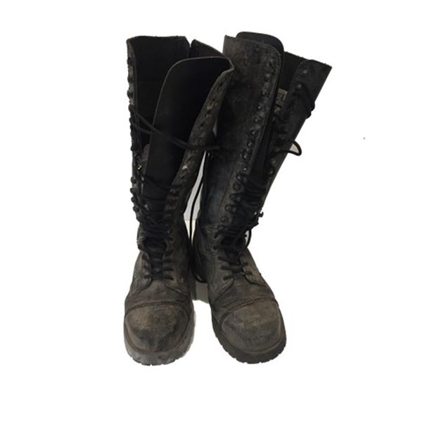 Resident Evil: The Final Chapter Alice's (Milla Jovovich) Boots Movie Props