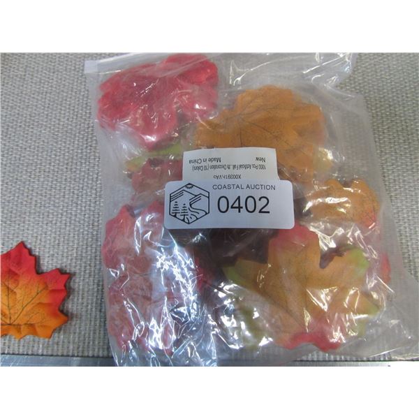 1000 pcs of fall season maple leaf decoration