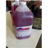 Image 2 : 3 JUGS OF IODINE DETERGENT/SANITIZER AND 2 JUGS MACHANICAL DETERGENT