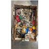 Image 2 : 2 BOXES OF TOOLS AND ELECTRICAL SUPPLIES