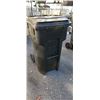 Image 1 : BLACK INDUSTRIAL GARBAGE CAN