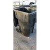 Image 2 : BLACK INDUSTRIAL GARBAGE CAN