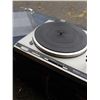 Image 8 : TECHNICS QUARTZ SL-Q3 AUTOMATIC TURNTABLE, UNTESTED