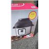 Image 3 : INSTANT POT DUO CRISP AND AIR FRYER 11 IN 1 TESTED AND WORKING - RETAIL $247