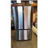 Image 1 : HISENSE STAINLESS STEEL FRENCH DOOR REFRIGERATOR - COUNTER DEPTH, 36 INCHES, 20.8 CU/FT, WORKING