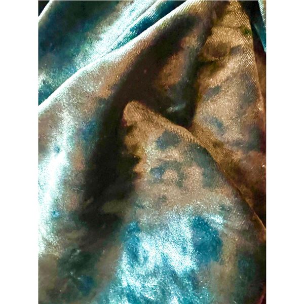 750metres HIGH QUALITY PLAIN & JACQUARD VELVET FABRIC